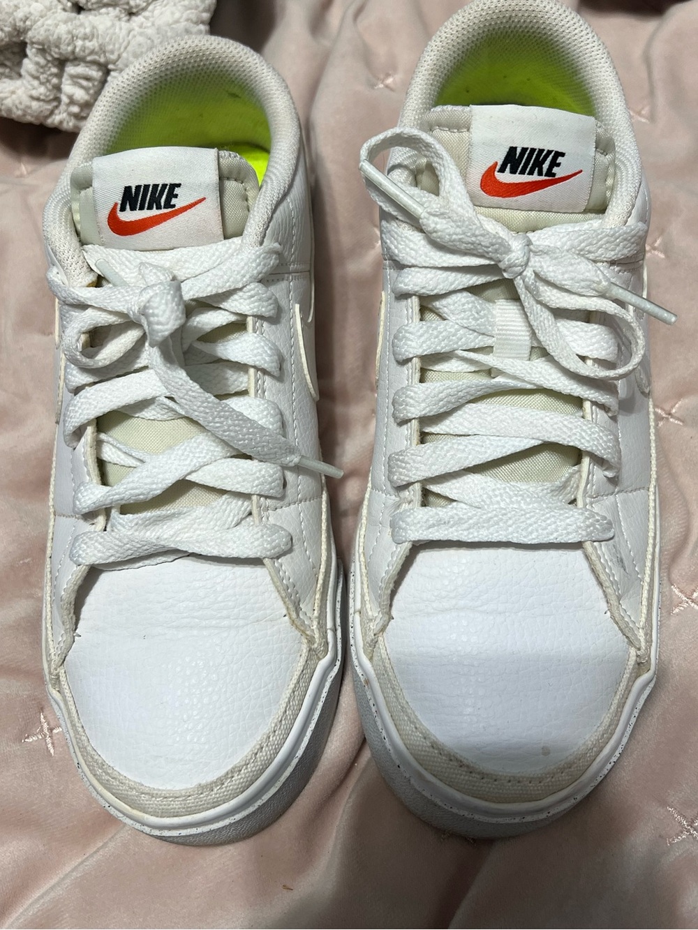 Nike WMNS Court Legacy NN White Black Volt